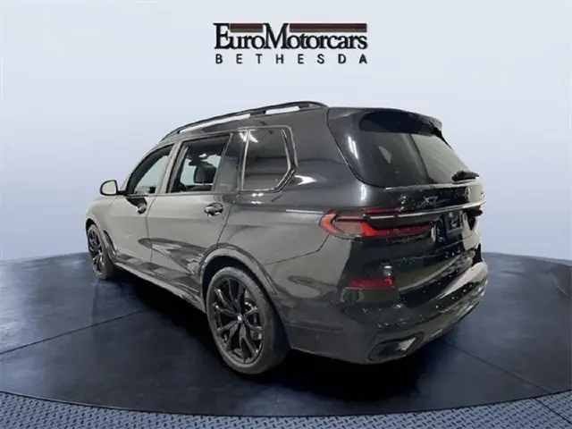 BMW X7 2023