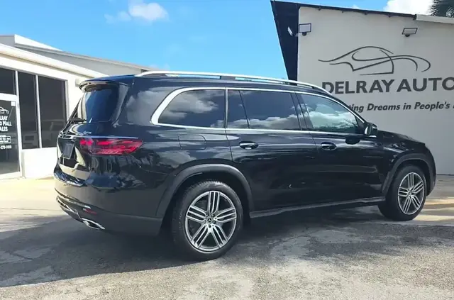MERCEDES-BENZ GLS 2025