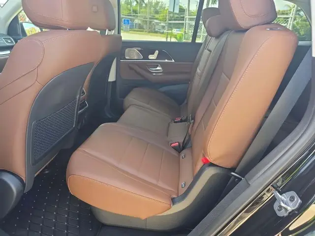 MERCEDES-BENZ GLS 2025