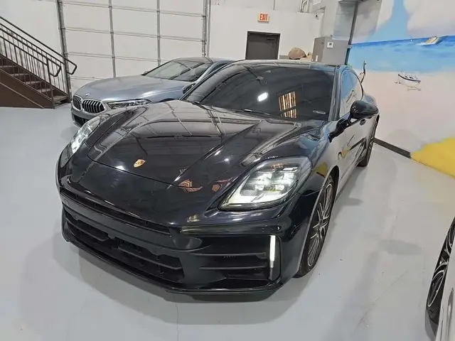 MERCEDES-BENZ GLS 2023