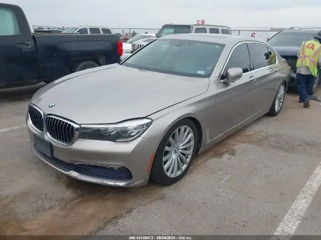 BMW 740I 2016