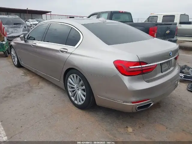 BMW 740I 2016