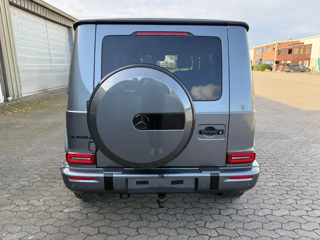 MERCEDES-BENZ GEL 2025