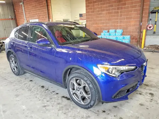 ALFA ROMEO STELVIO 2022