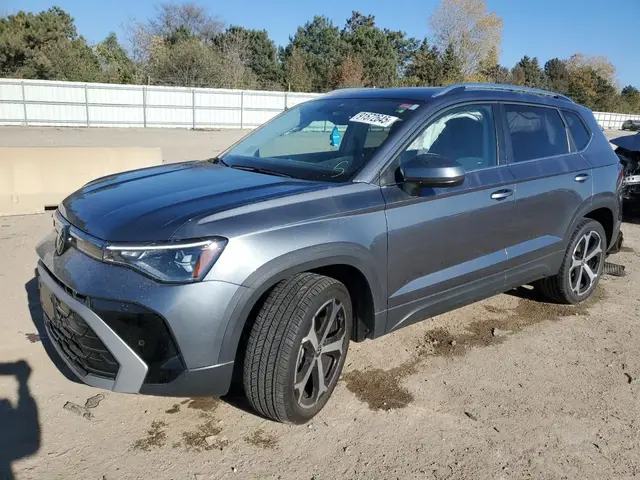 VOLKSWAGEN TAOS SEL 2025