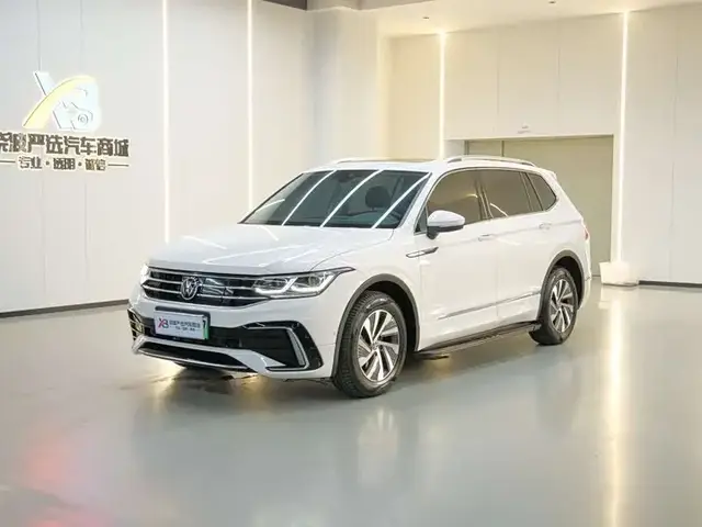 VOLKSWAGEN TIGUAN L 2025