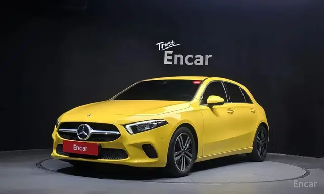 MERCEDES-BENZ A220 2022