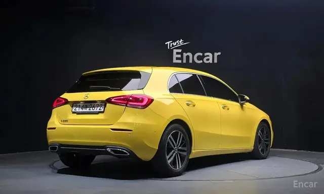 MERCEDES-BENZ A220 2022