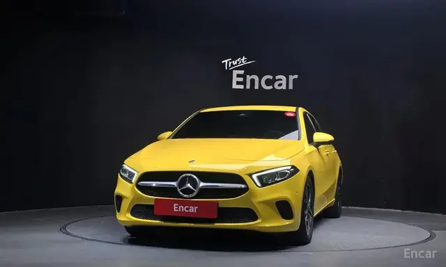 MERCEDES-BENZ A220 2022