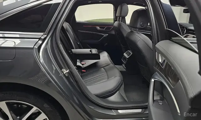 AUDI A6 2022