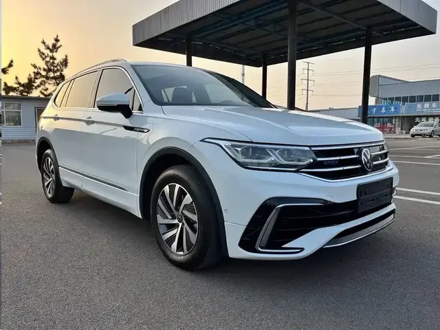 VOLKSWAGEN TIGUAN L PHEV 2023