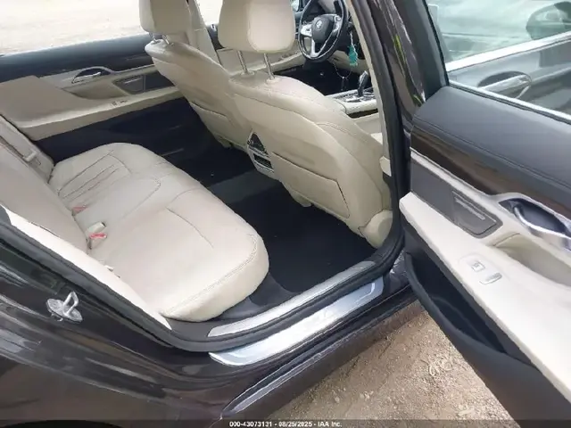 BMW 740I 2016