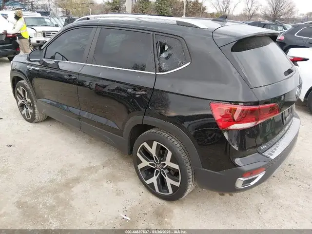 VOLKSWAGEN TAOS 2022