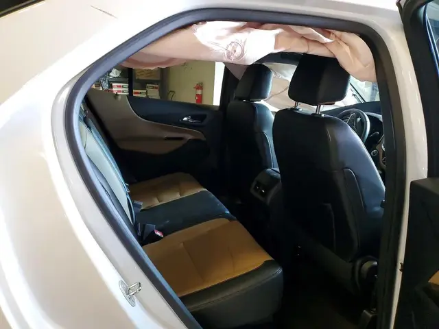 CHEVROLET EQUINOX PREMIER 2023