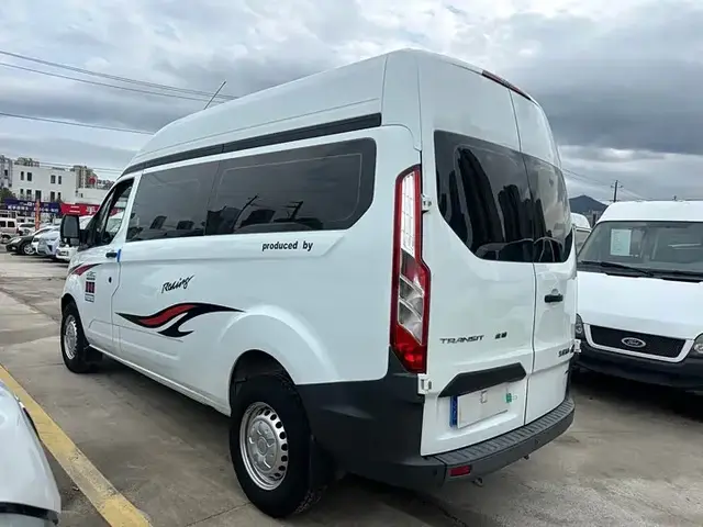 FORD TOURNEO 2022