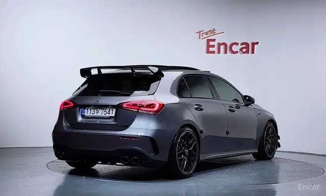 MERCEDES-BENZ C-CLASS 2023