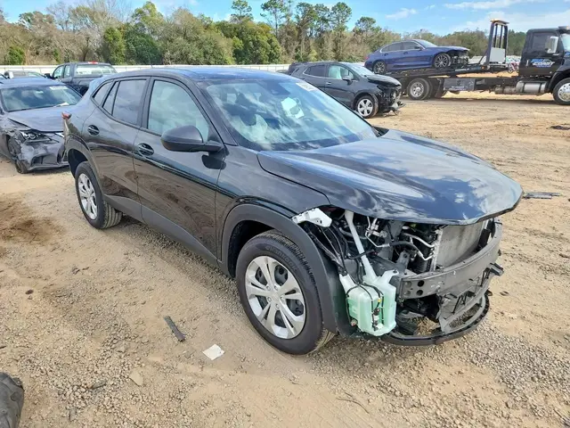 CHEVROLET TRAX LS 2025