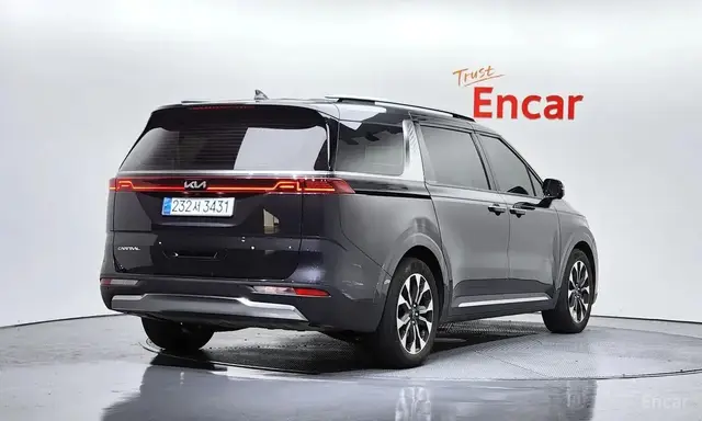 KIA CARNIVAL SIGNATURE 2023