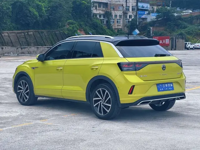 VOLKSWAGEN T-ROC 2023