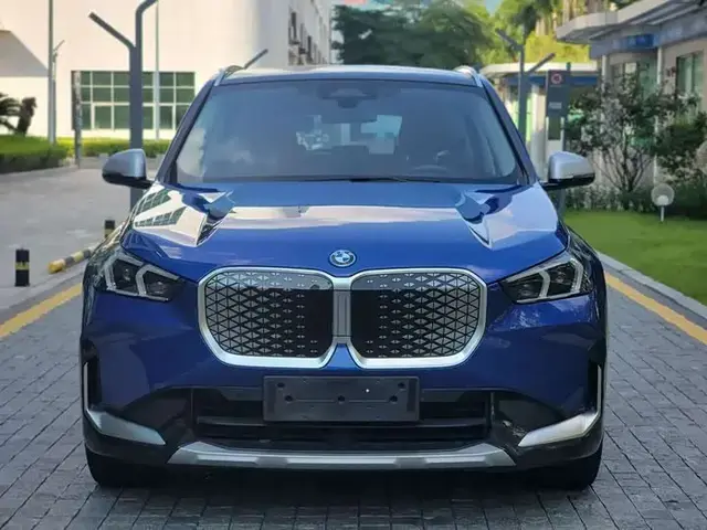 BMW IX1 2023