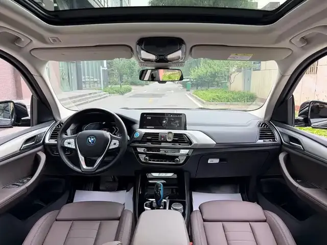 BMW IX3 2020