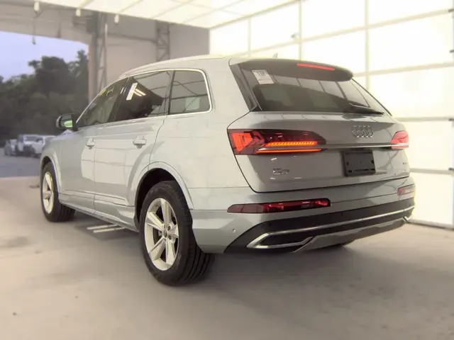 AUDI Q7 2022