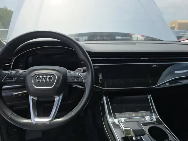 AUDI Q7 2022