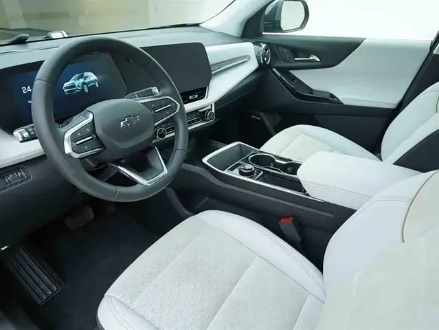 CHEVROLET EQUINOX PLUS 2024