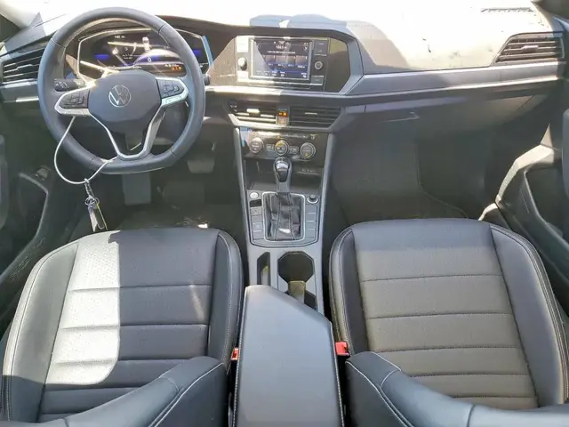 VOLKSWAGEN JETTA SE 2023