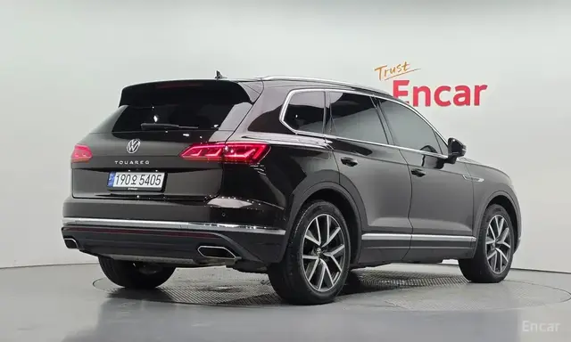 VOLKSWAGEN TOUAREG 2023