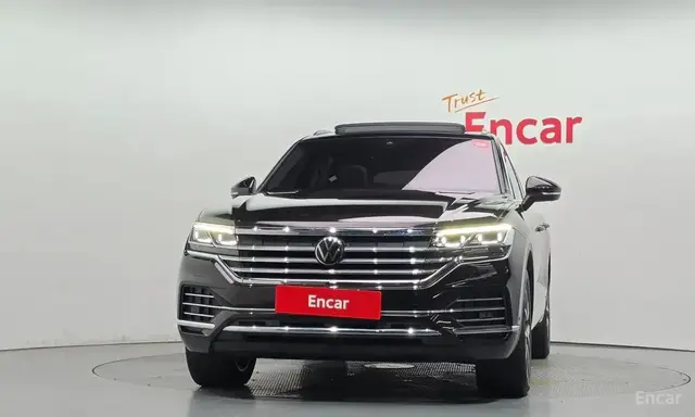 VOLKSWAGEN TOUAREG 2023