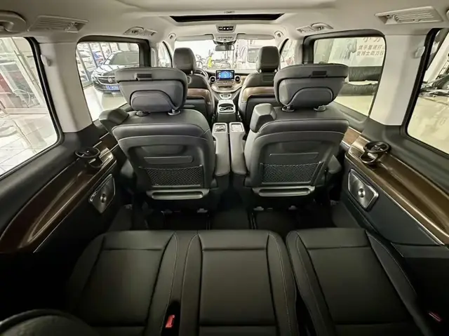MERCEDES-BENZ V-CLASS 2023