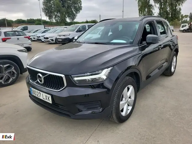 VOLVO XC40 2022