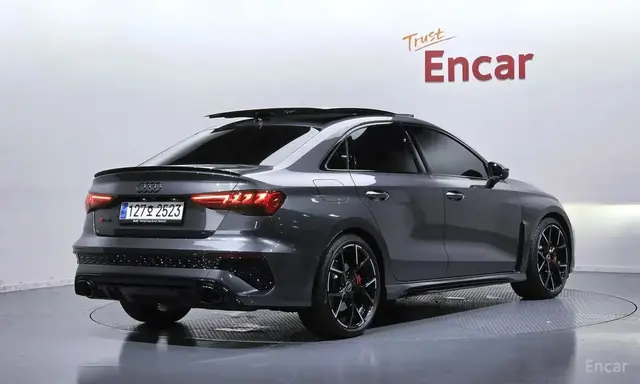 AUDI RS3 2023