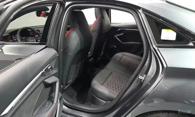 AUDI RS3 2023