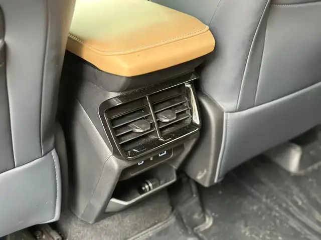 GEELY BOYUE L 2023