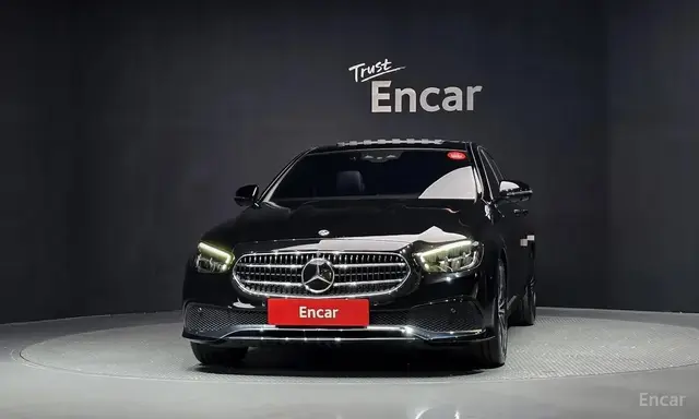 MERCEDES-BENZ E-CLASS 2022