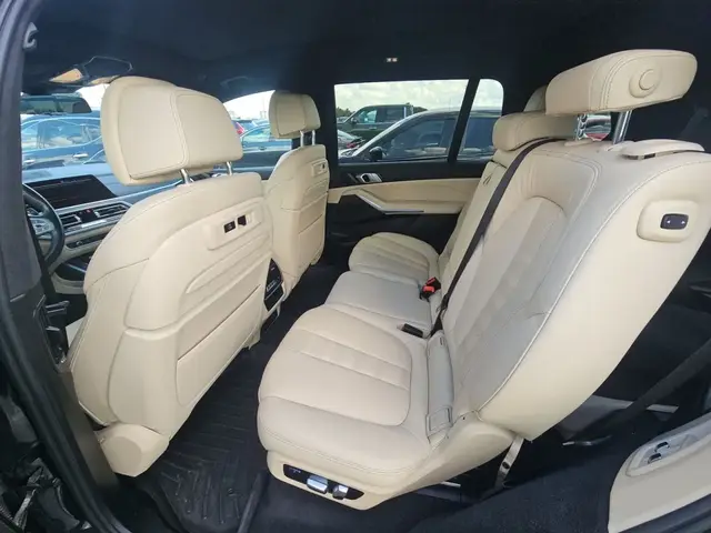 BMW X7 2022