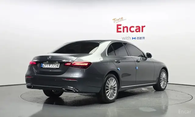 MERCEDES-BENZ E-CLASS 2022
