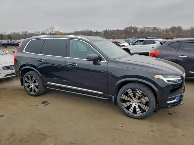 VOLVO XC90 2022