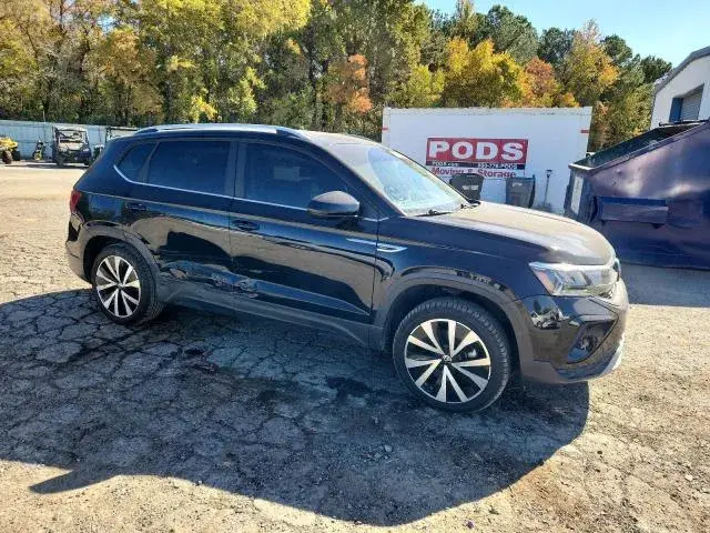 VOLKSWAGEN TAOS 2022