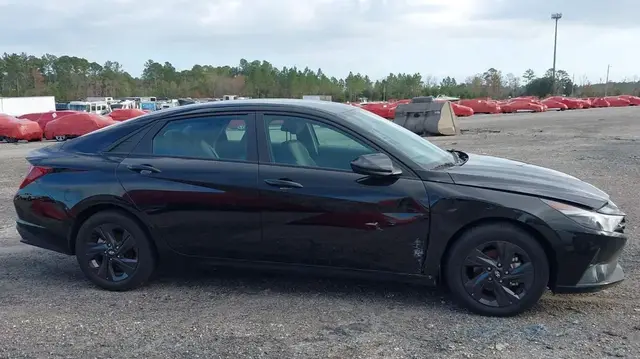 HYUNDAI ELANTRA 2023