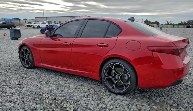 ALFA ROMEO GIULIA 2022