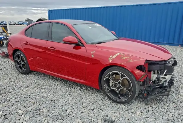 ALFA ROMEO GIULIA 2022