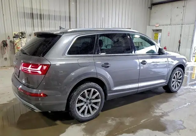 AUDI Q7 2018