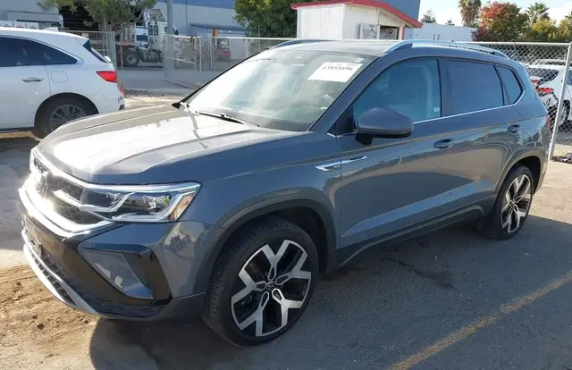 VOLKSWAGEN TAOS 2022