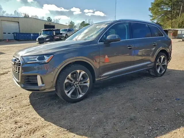 AUDI Q7 2022