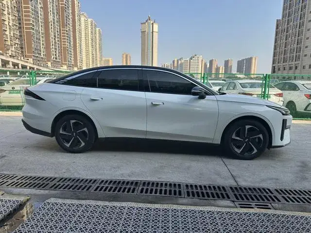 GEELY GALAXY L6 125KM PLUS 2023