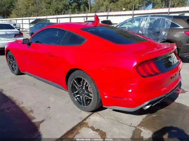 FORD MUSTANG 2023