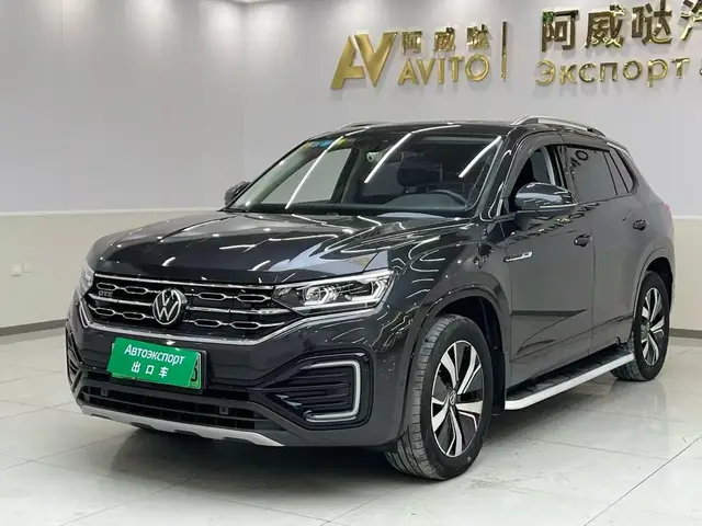 VOLKSWAGEN TAYRON 2021